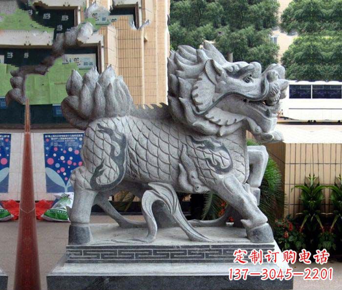 辽阳精美绝伦的麒麟雕塑