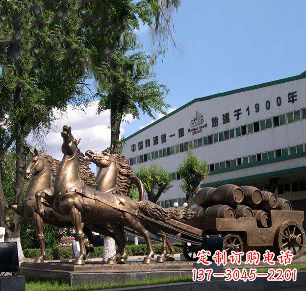 辽阳追求完美,华丽马车铜雕塑