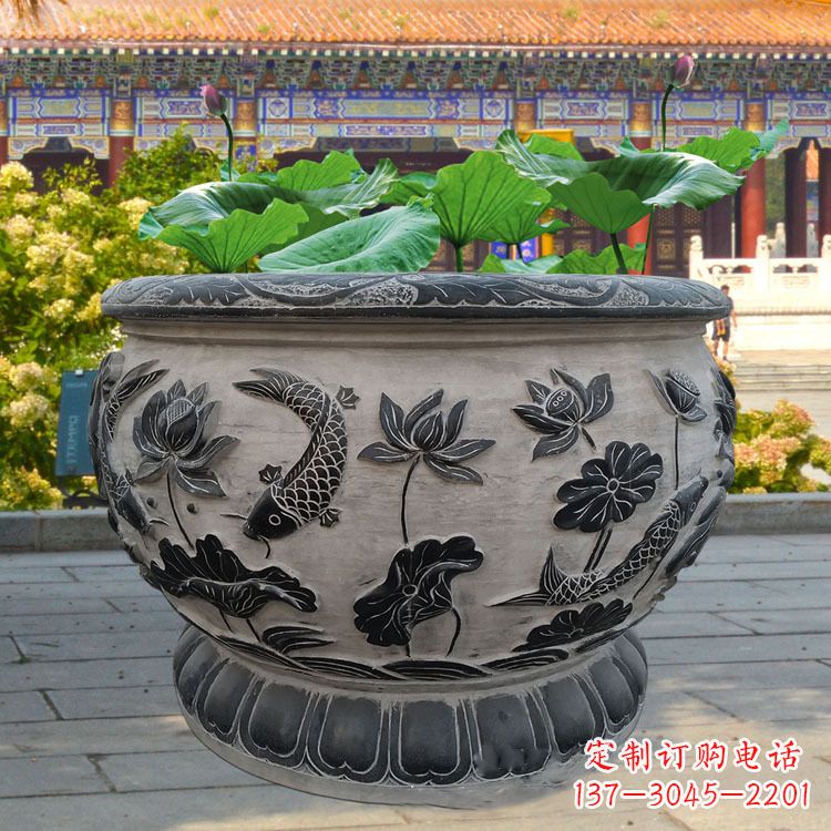 辽阳精美绝伦的青石鱼缸雕塑