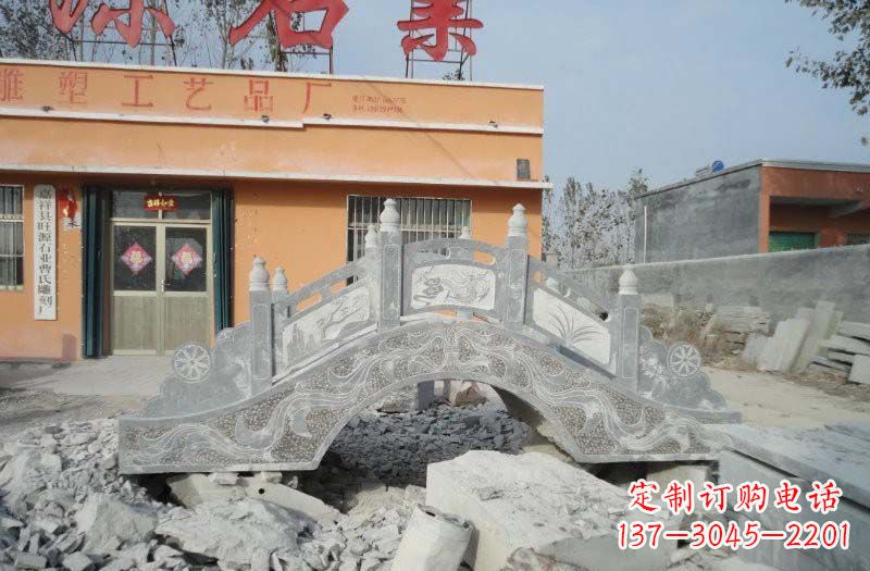 辽阳青石仿古拱桥雕塑,令领雕塑为您打造