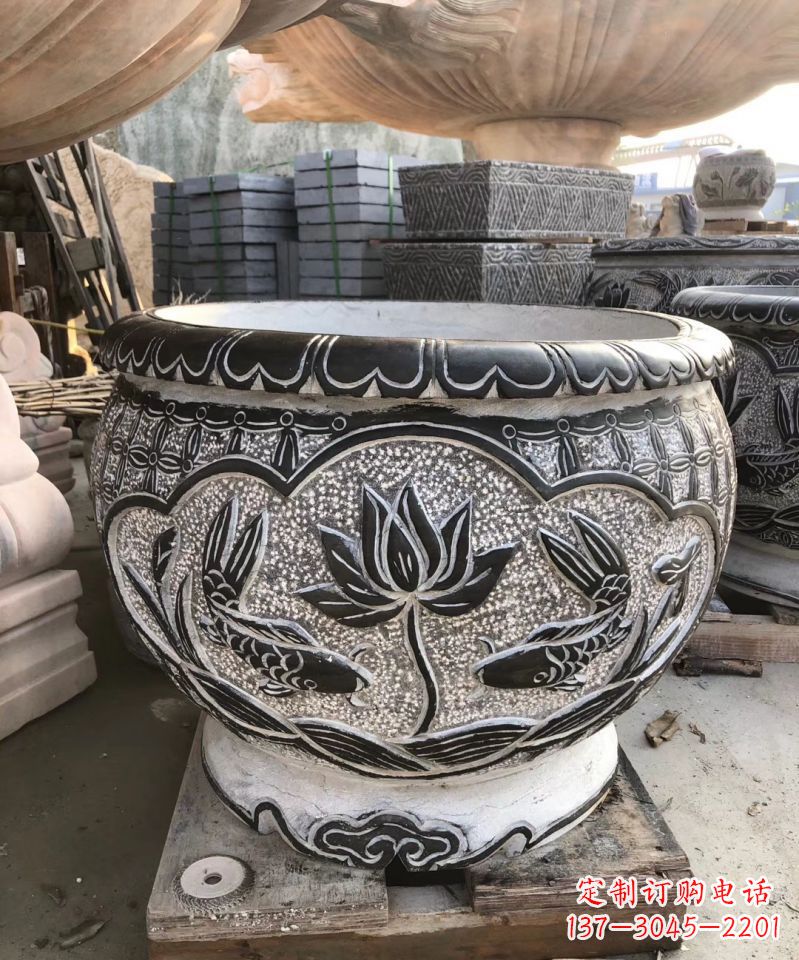 辽阳青石仿古荷花水缸雕塑