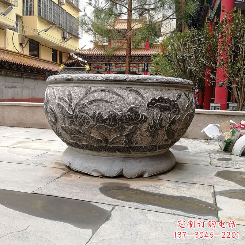 辽阳青石仿古风格鱼缸雕塑