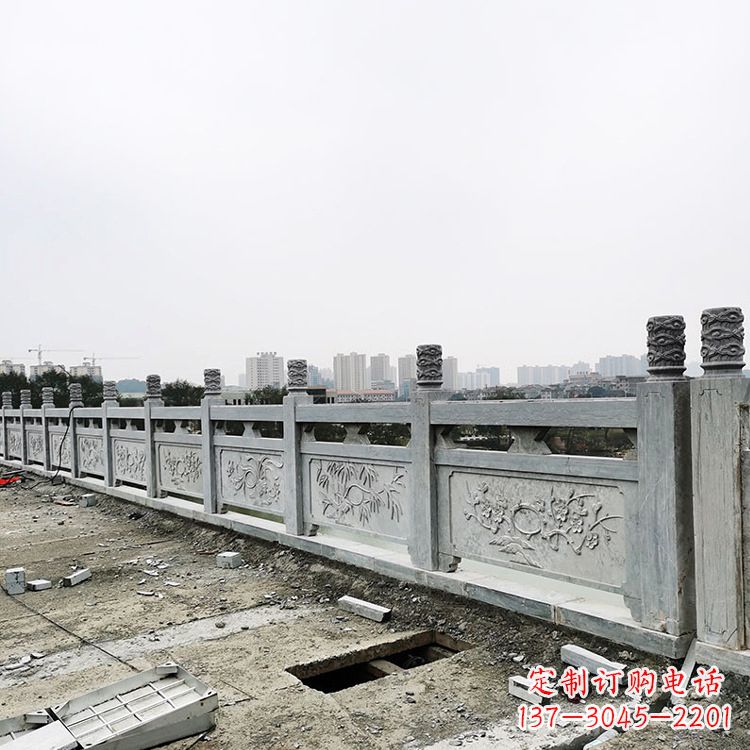 辽阳青石户外石雕栏板引人入胜的艺术之美