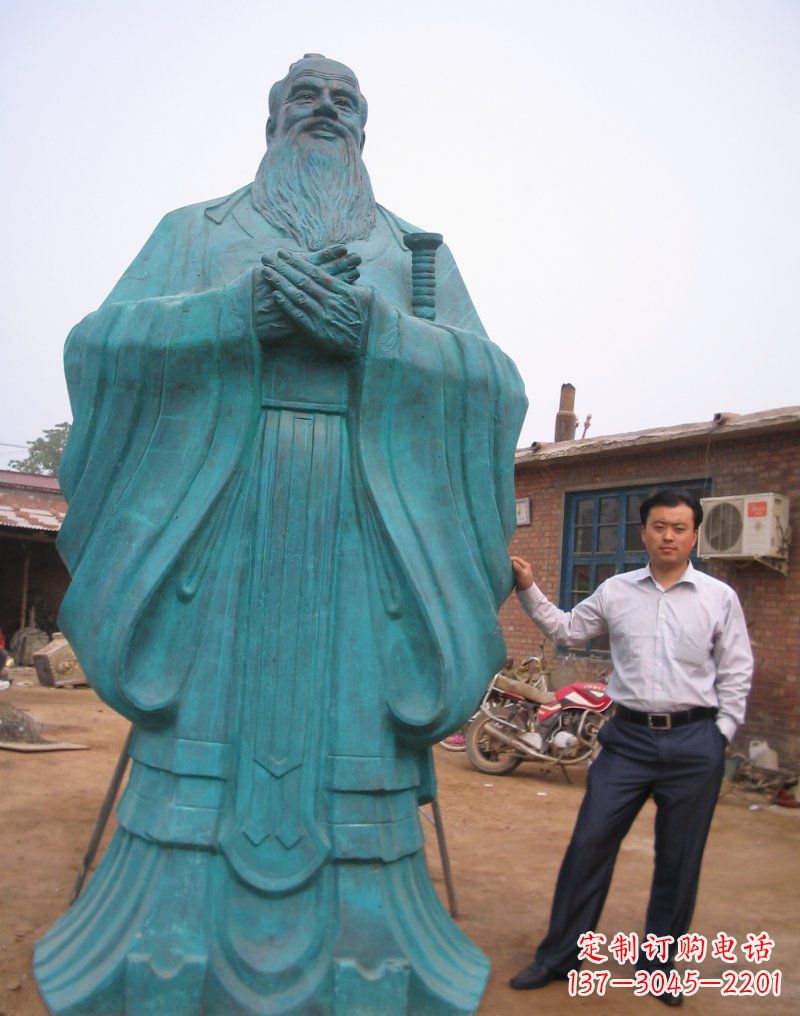 辽阳来自中国历史的经典孔子雕塑