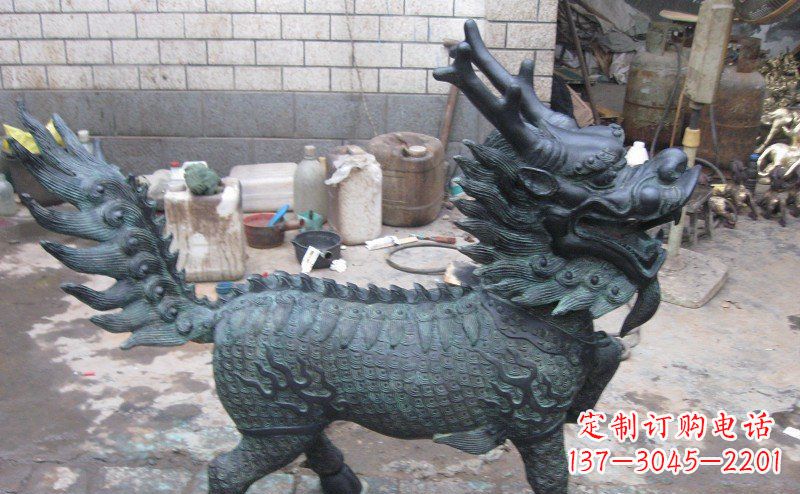 辽阳青铜雕制神兽麒麟,艺术匠心之至