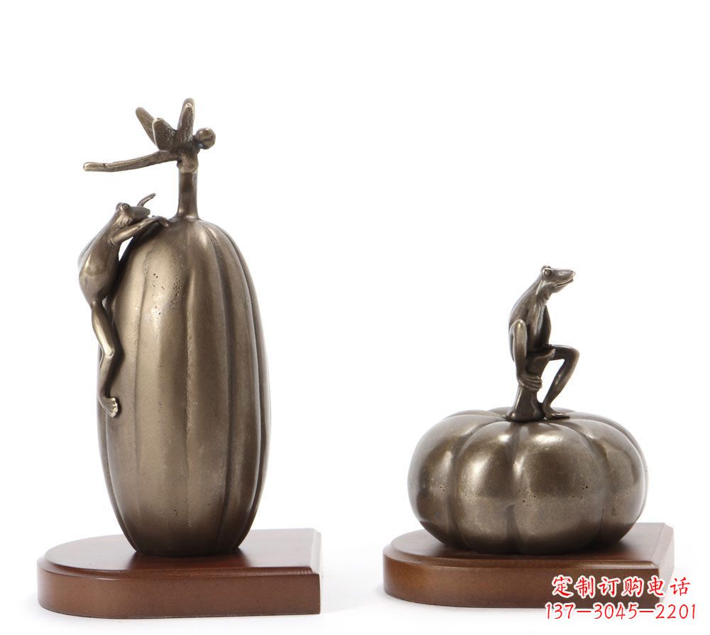辽阳艺术青蛙铜雕:真实逼真可爱