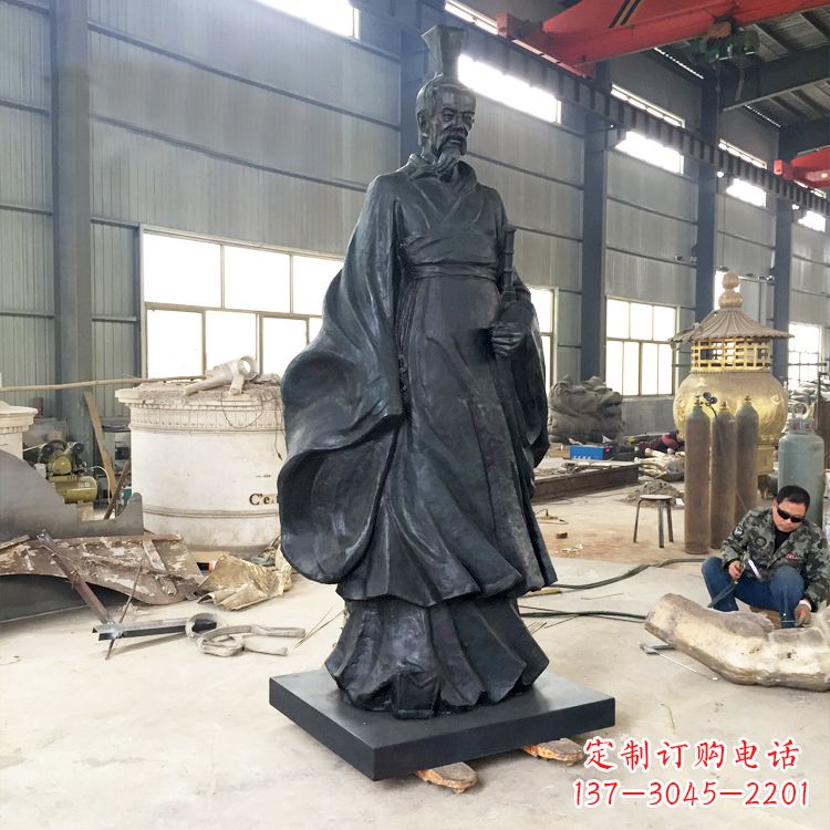 辽阳体现古典韵味,屈原铜雕塑!
