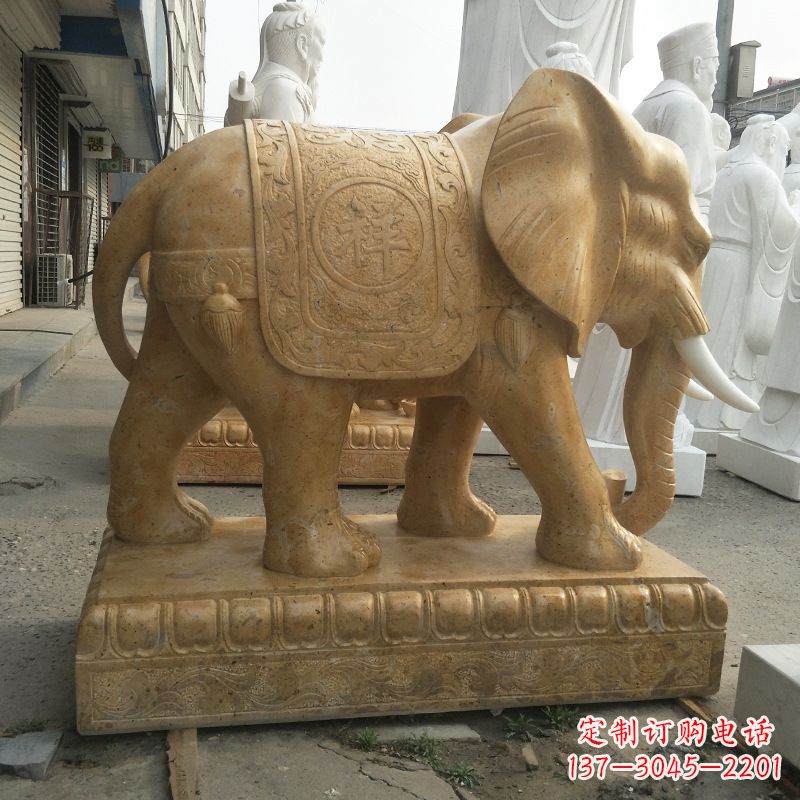 辽阳三个象牙大象石雕