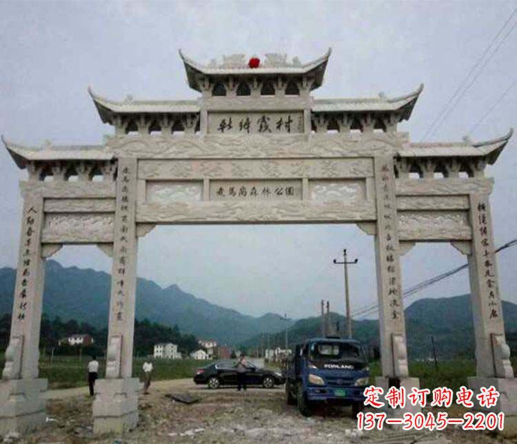 辽阳三门牌坊石雕:细节讲究处处把精雕细琢