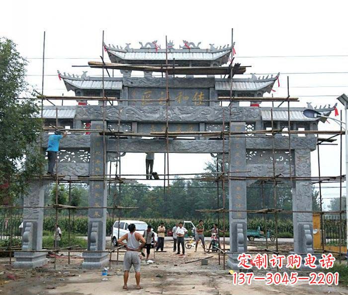 辽阳三门牌坊石雕-传统工艺制作出行业领先的雕塑