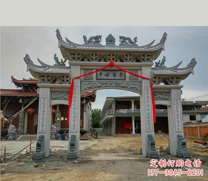 辽阳以传统工艺为源的独特牌坊石雕