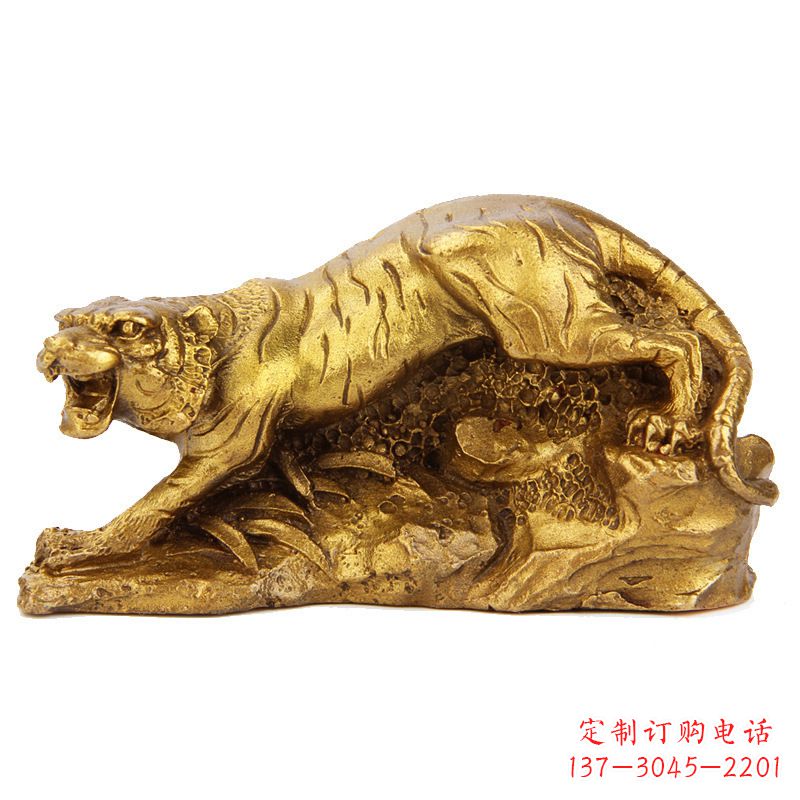 辽阳中领雕塑生肖铜虎鎏金摆件,是一款以生肖虎…