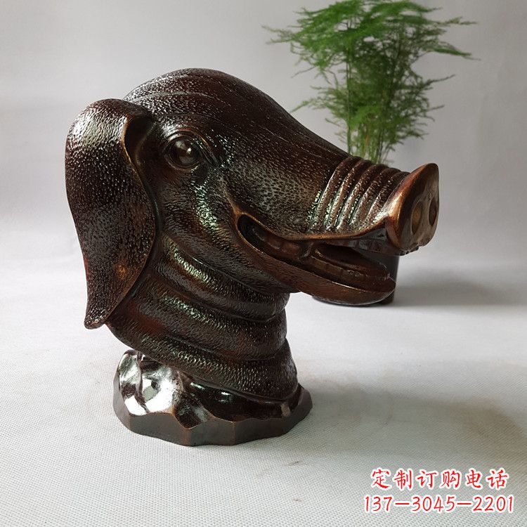 辽阳精美完美的生肖猪铜兽首