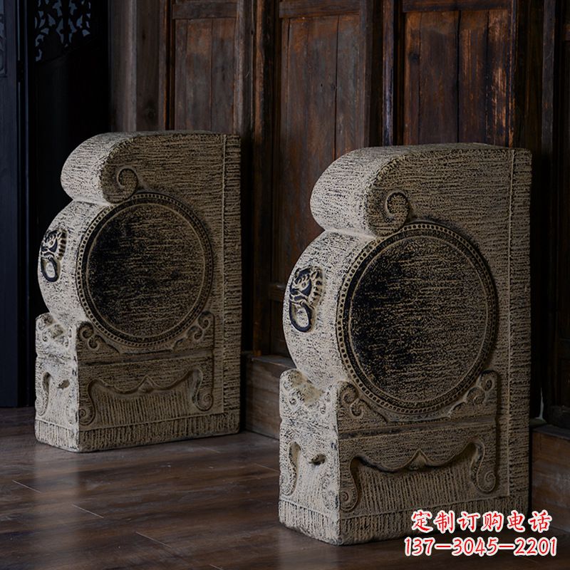 辽阳风格独特的室外门墩雕塑