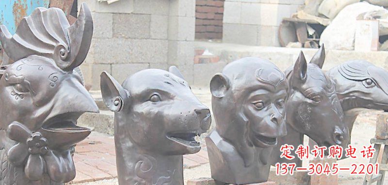辽阳十二生肖铜雕,独特的动物雕塑