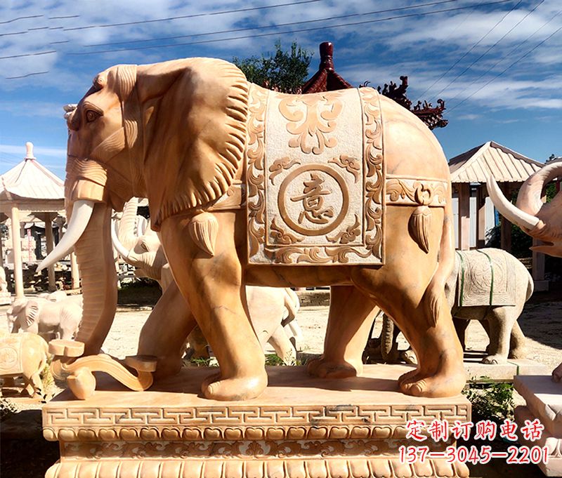 辽阳精致多姿的大象雕塑