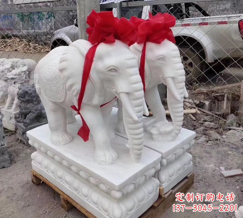 辽阳元宝驾驭的大象雕塑艺术