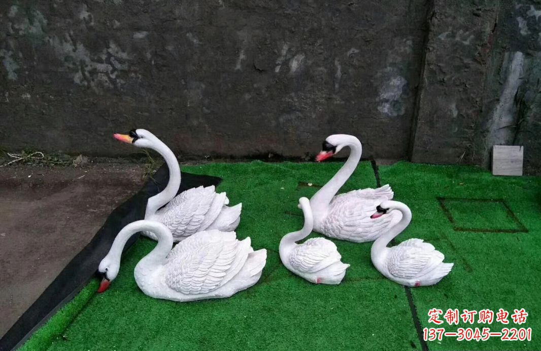辽阳石雕公园天鹅动物雕塑