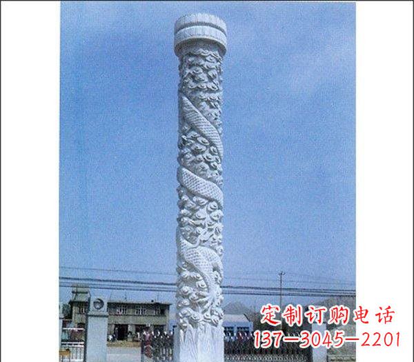 辽阳石雕广场龙柱
