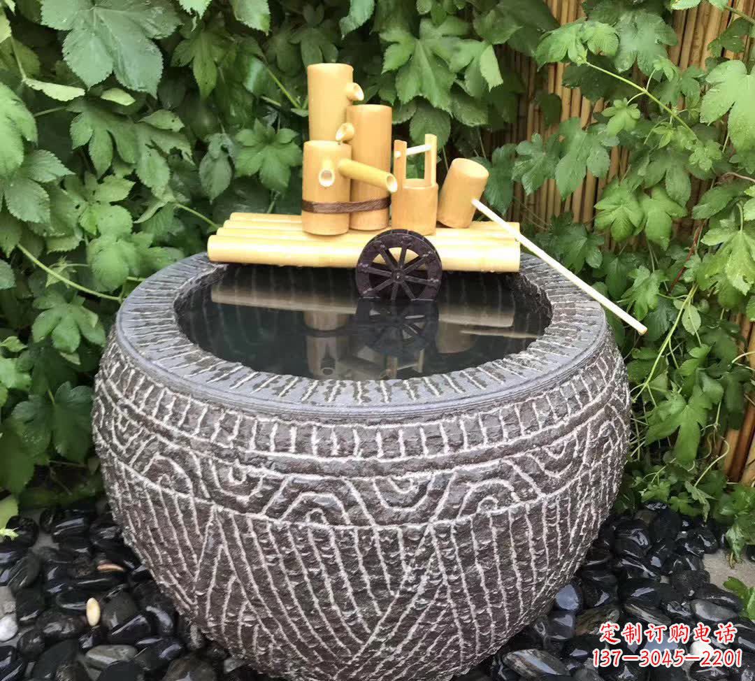 辽阳异彩纷呈的水缸雕塑