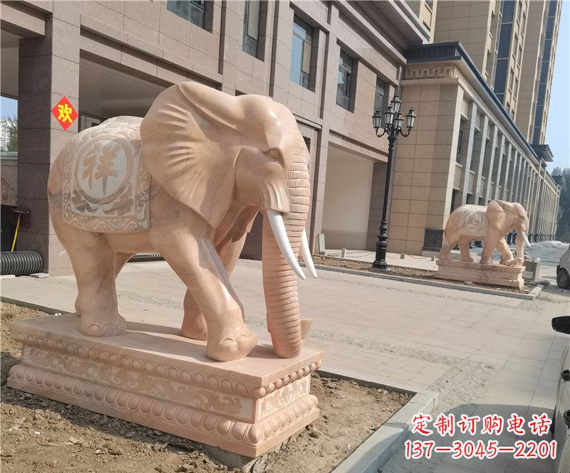 辽阳石雕卷鼻大象