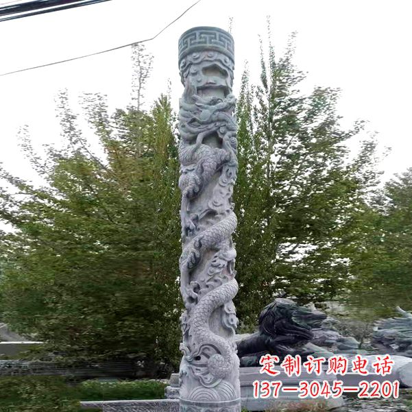辽阳华贵典雅的石雕盘龙柱雕塑
