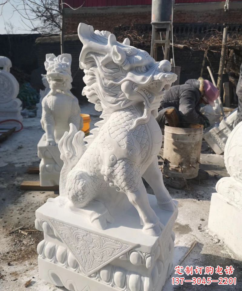 辽阳正宗古典麒麟神兽招财动物雕塑