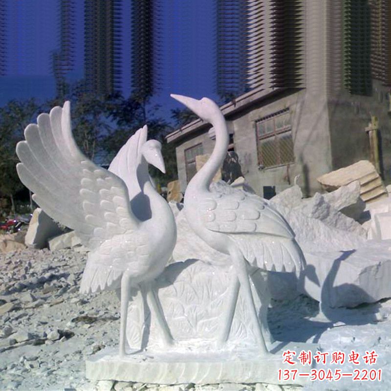 辽阳石雕仙鹤低头