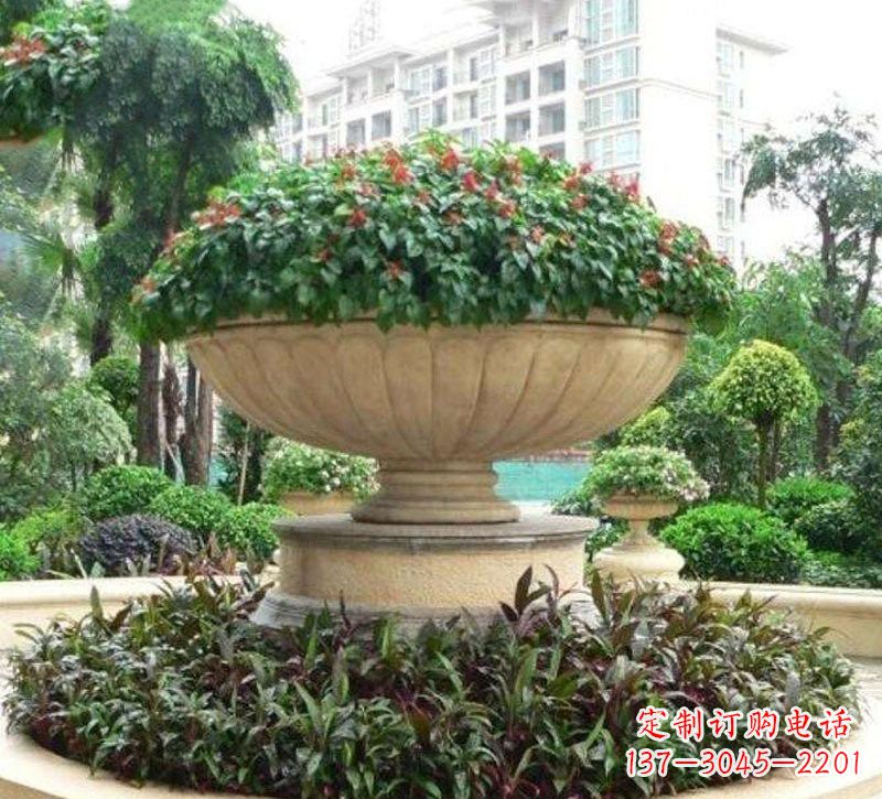 辽阳石雕小区花盆