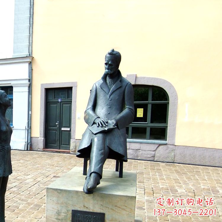辽阳世界名人德国著名哲学家尼采铜雕景观雕塑