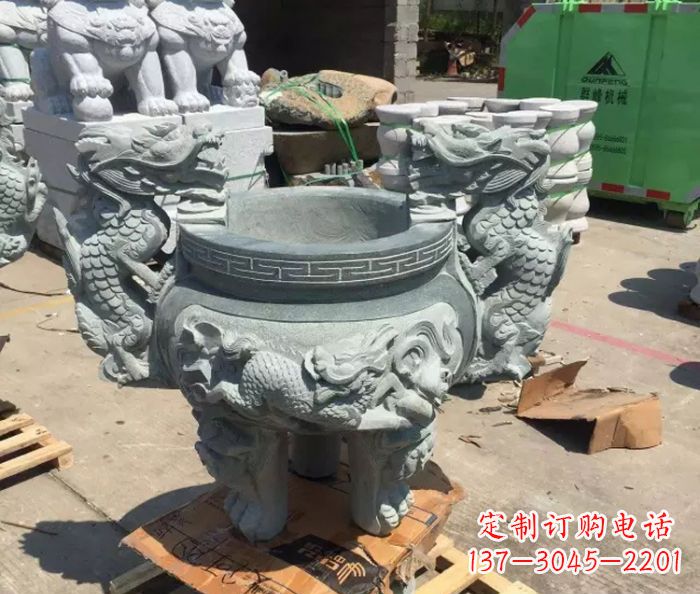 辽阳寺庙景观青石龙头香炉石雕 (2)