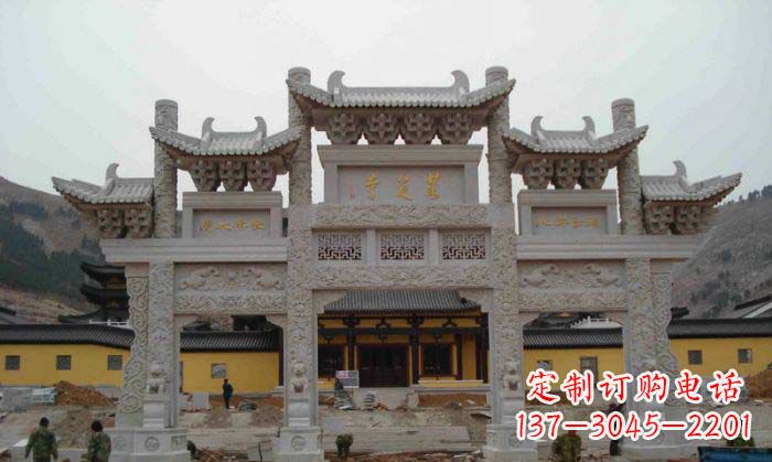 辽阳寺庙景观三门五楼石牌坊