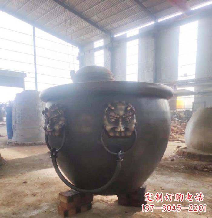 辽阳寺庙水缸铜雕