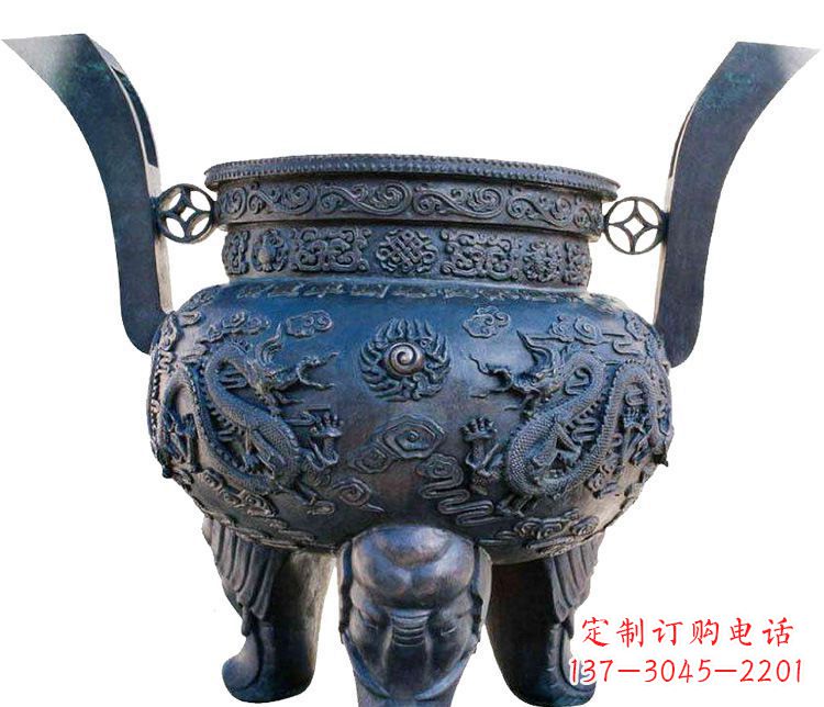 辽阳寺庙圆形三足鼎铜雕香炉