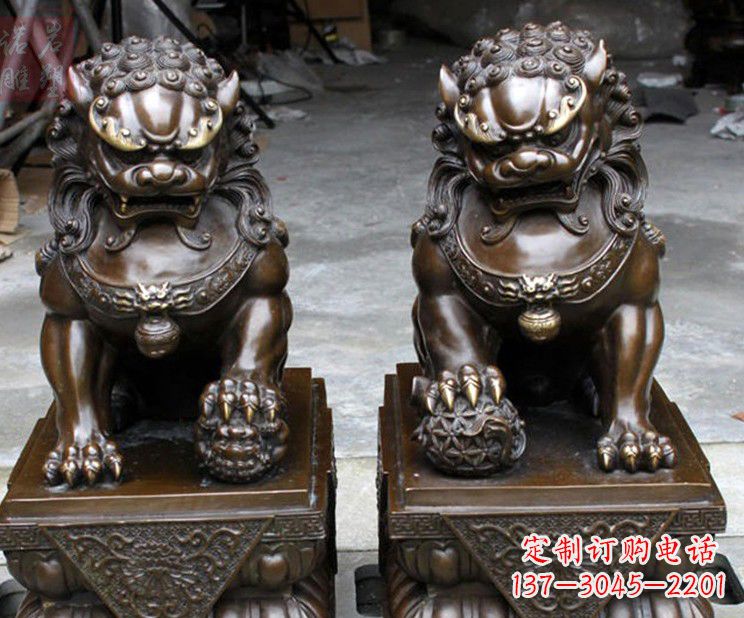 辽阳天安门铜狮子