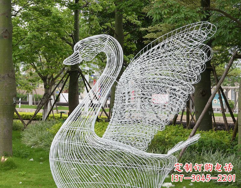 辽阳天鹅镂空不锈钢雕塑