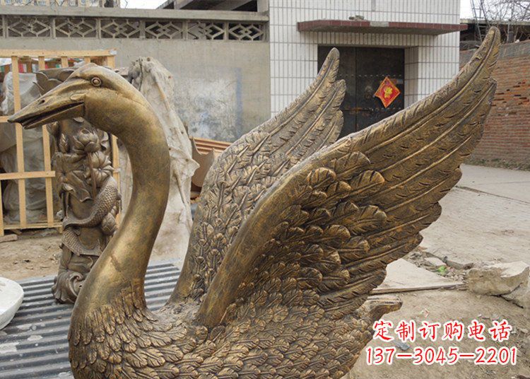 辽阳天鹅黄铜动物铜雕