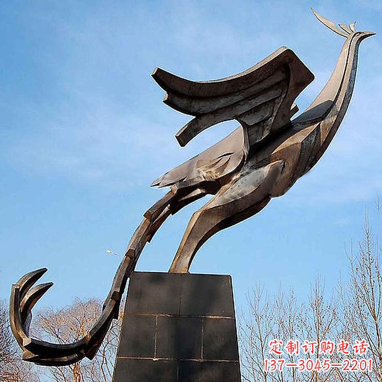 辽阳铜雕百鸟之王凤凰景观雕塑