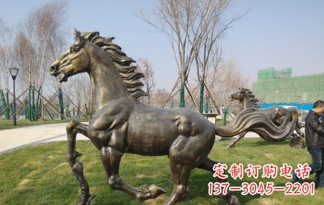 辽阳铜雕奔马