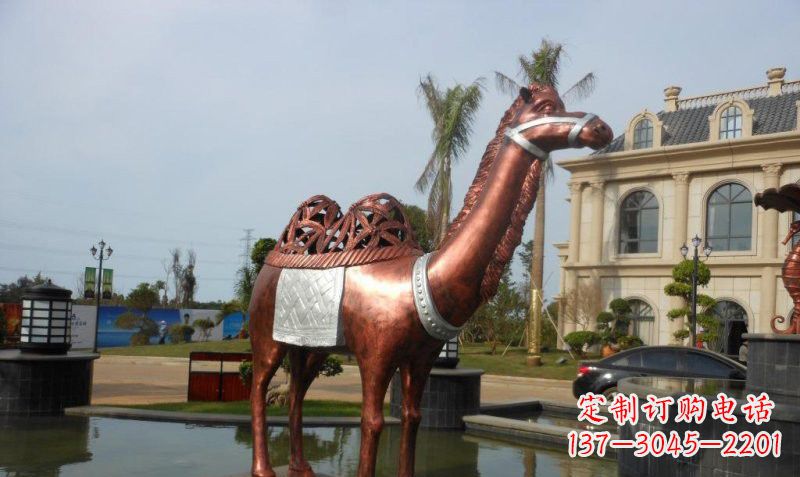 辽阳铜雕抽象骆驼