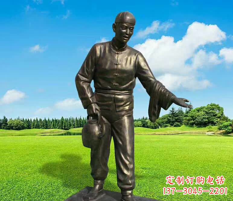 辽阳铜雕店小二人物雕塑1