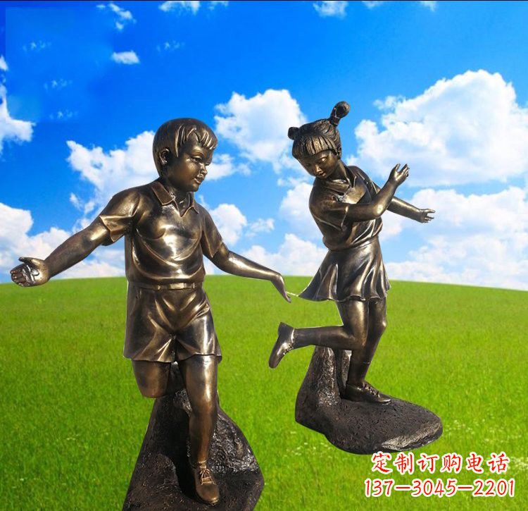 辽阳铜雕儿童踢毽子
