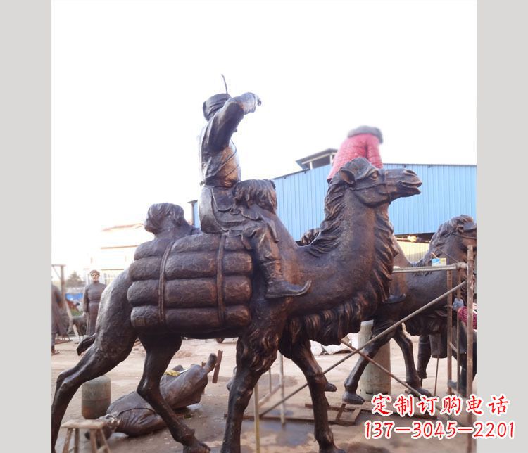 辽阳铜雕广场骑骆驼雕塑