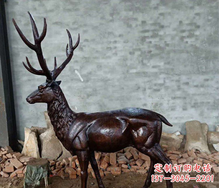 辽阳铜雕户外公园动物雕塑鹿摆件