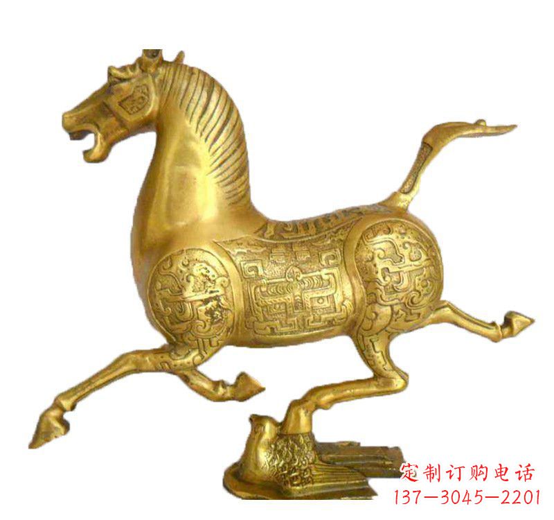 辽阳铜雕马踏飞燕