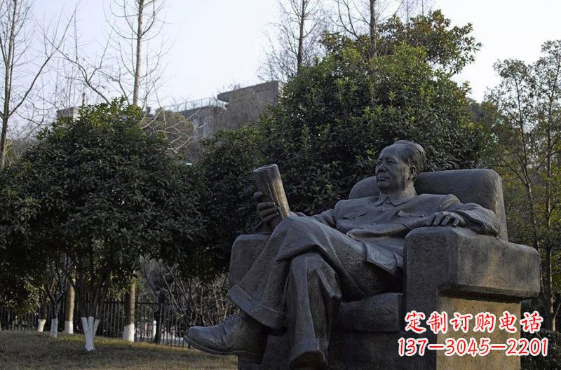 辽阳铜雕毛泽东伟人雕塑
