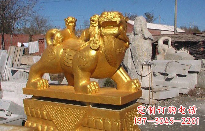 辽阳铜雕母子貔貅