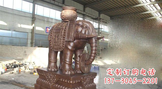 辽阳驮宝大象铜雕