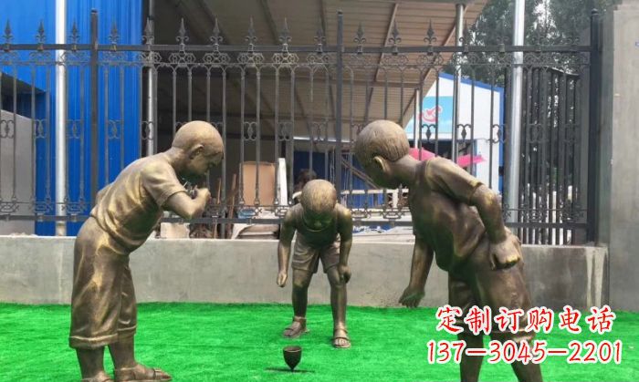 辽阳玩陀螺儿童铜雕
