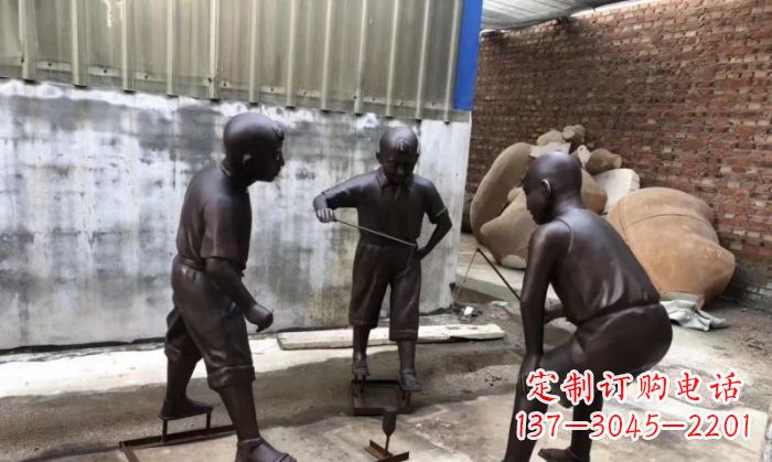 辽阳玩陀螺人物铜雕 (2)